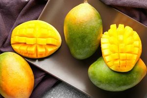 Почему манго спелое, а кожура зеленого цвета?